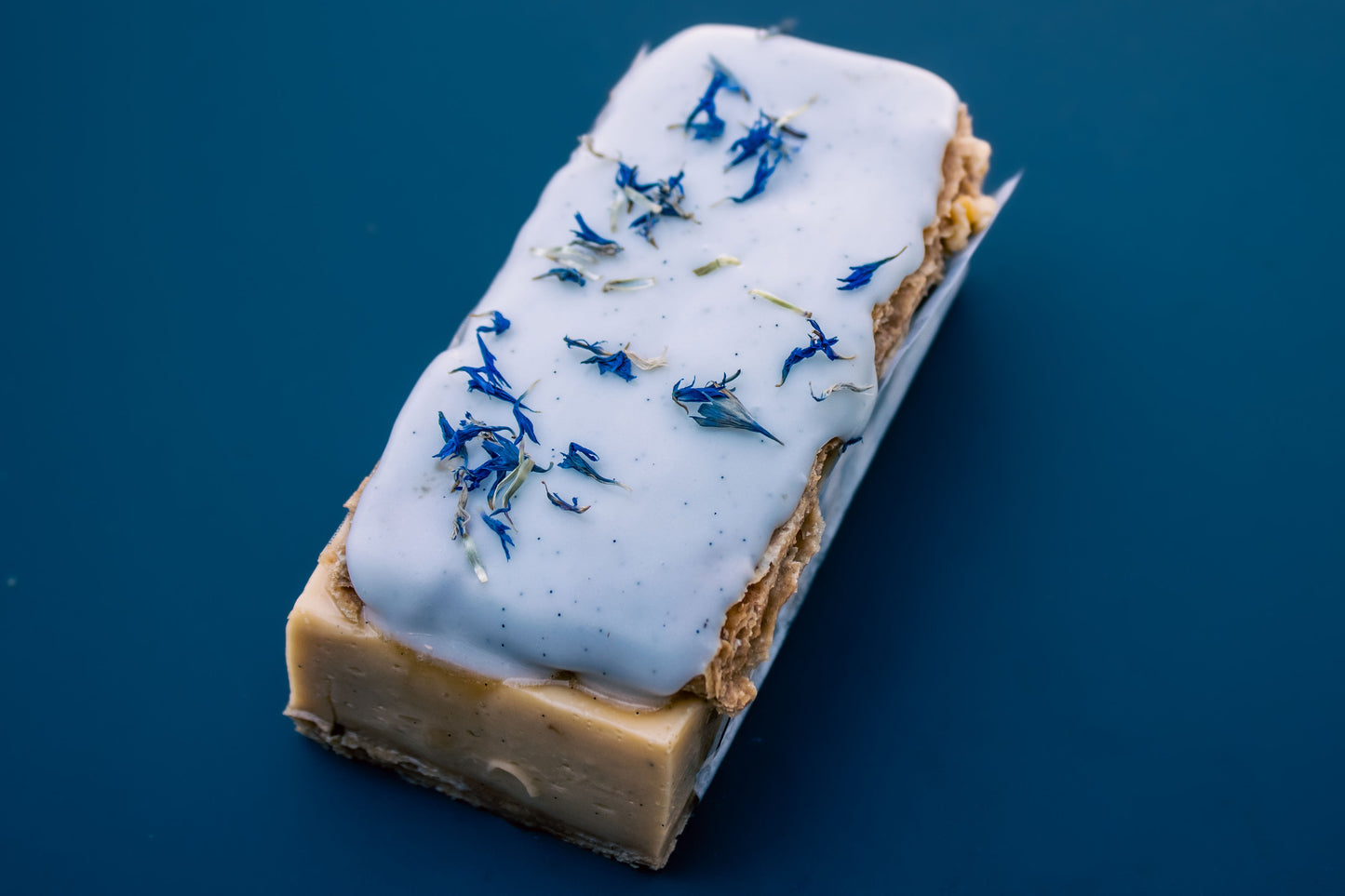 *Build Your Own Luxury Pastry Box*