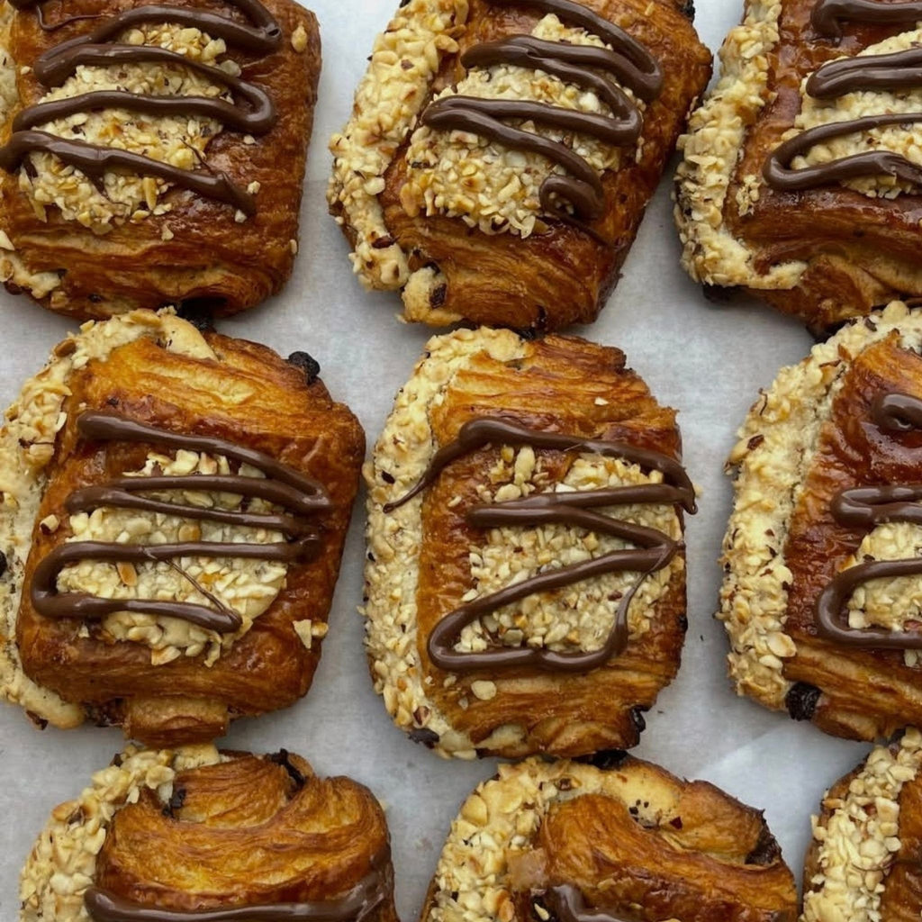 *Build Your Own Pastry Box*