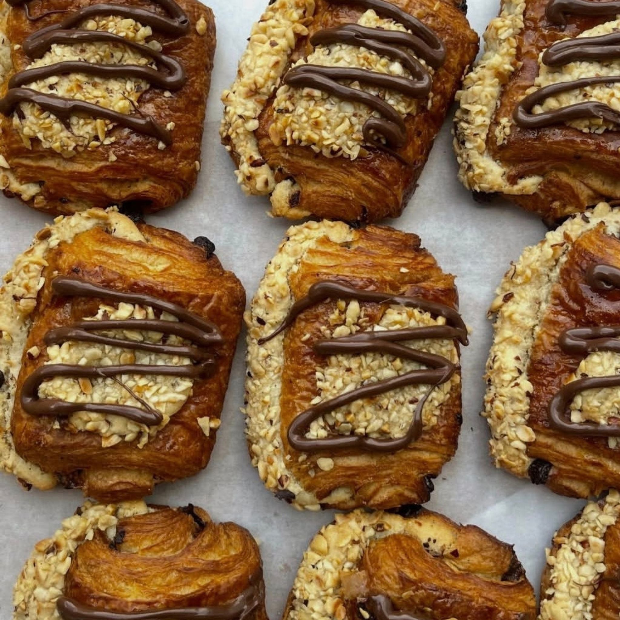 *Build Your Own Pastry Box*