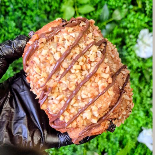 *Build Your Own Luxury Pastry Box*